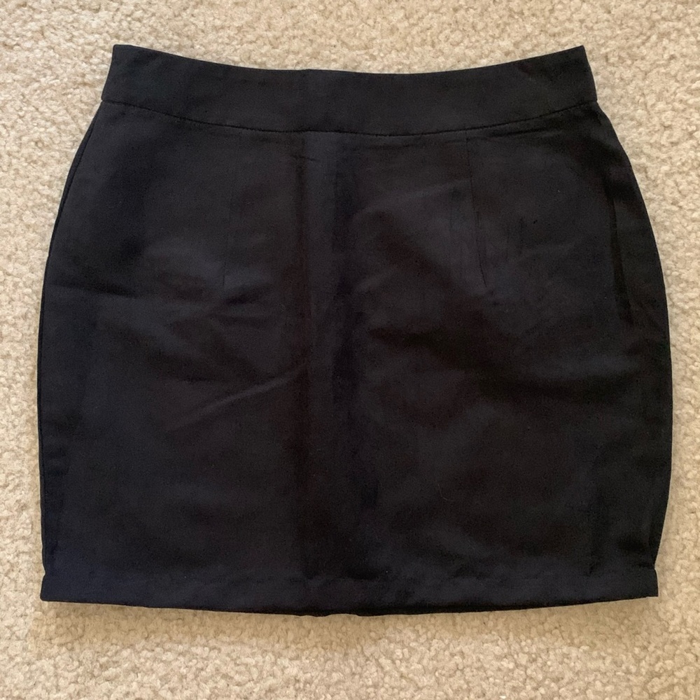 Black Plain mini skirt